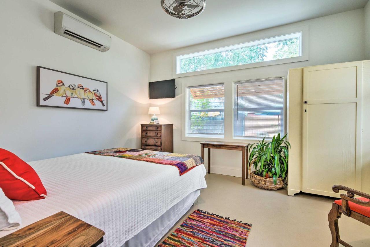 Walk To Beach From Chic Old Town Apartment With Yard Bay St. Louis Esterno foto